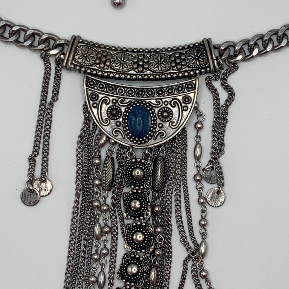 Vintage Bohemian Silvertone tassel Necklace - Picture 4 of 4